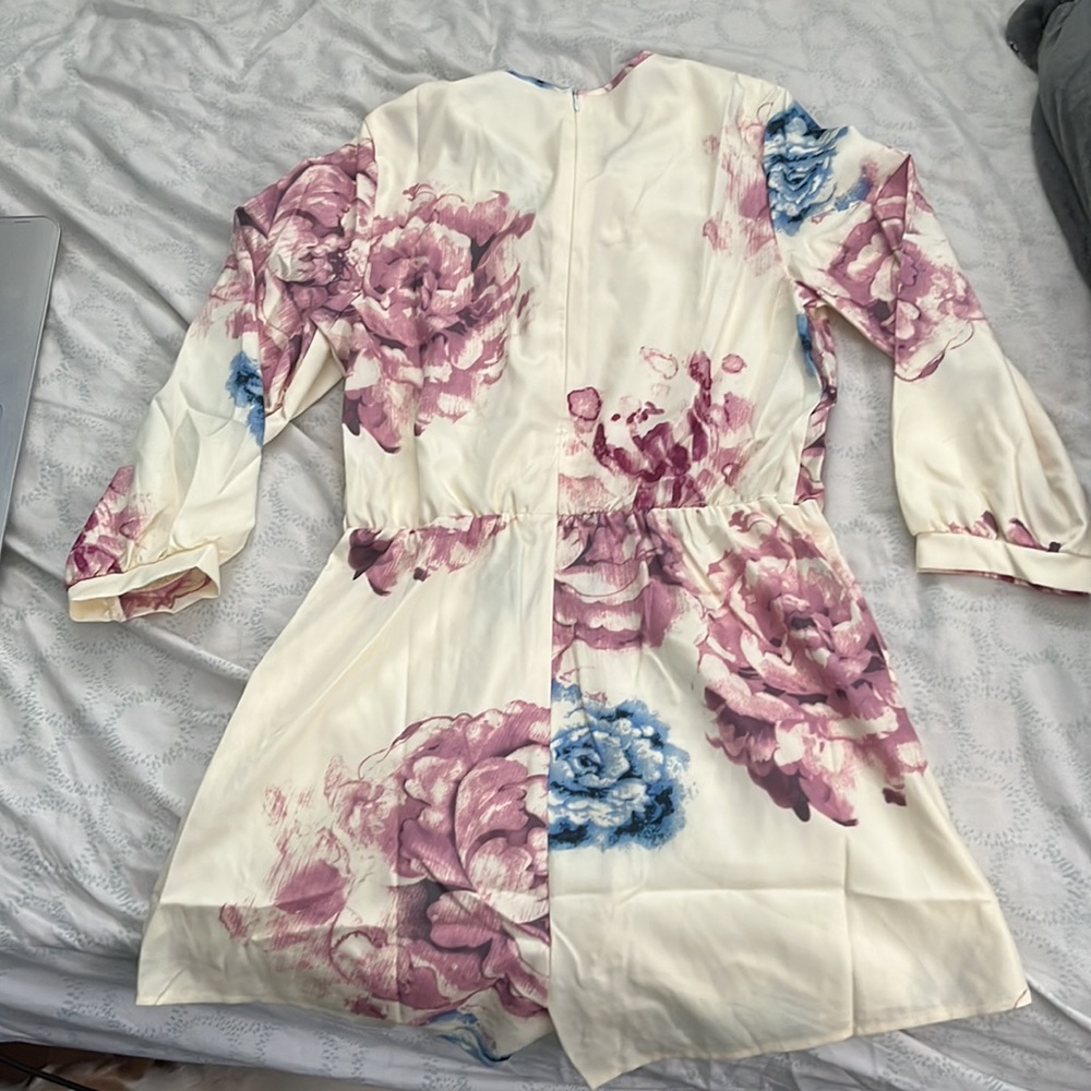 Floral Tie-Neck Romper - Picture 2 of 2